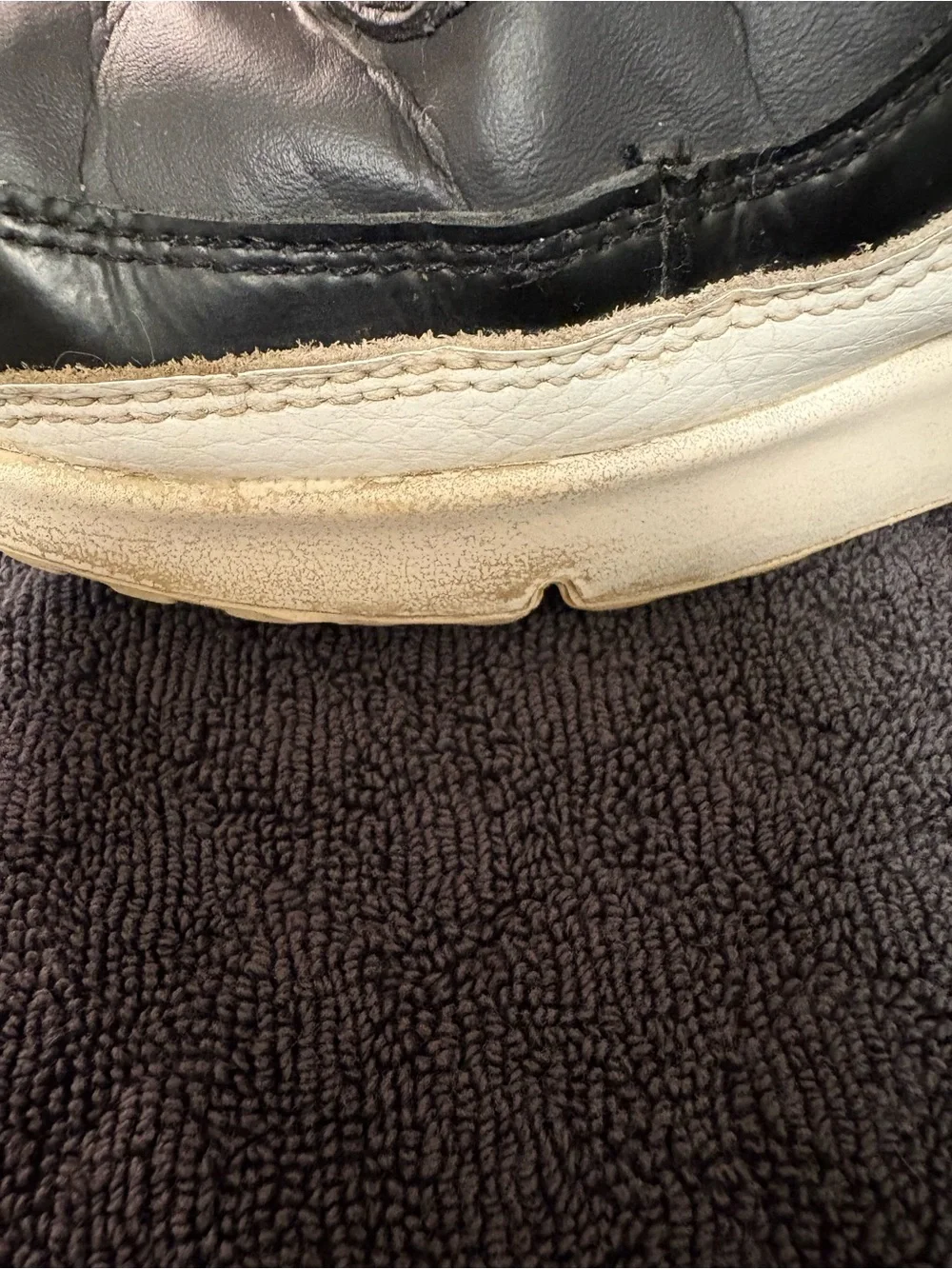 Size 7Y Nike Air Black Leather‎ Athletic Sneakers